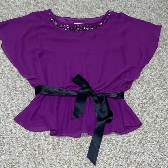 Elegant Purple Blouse with Black Belt - Picture 1 of 5